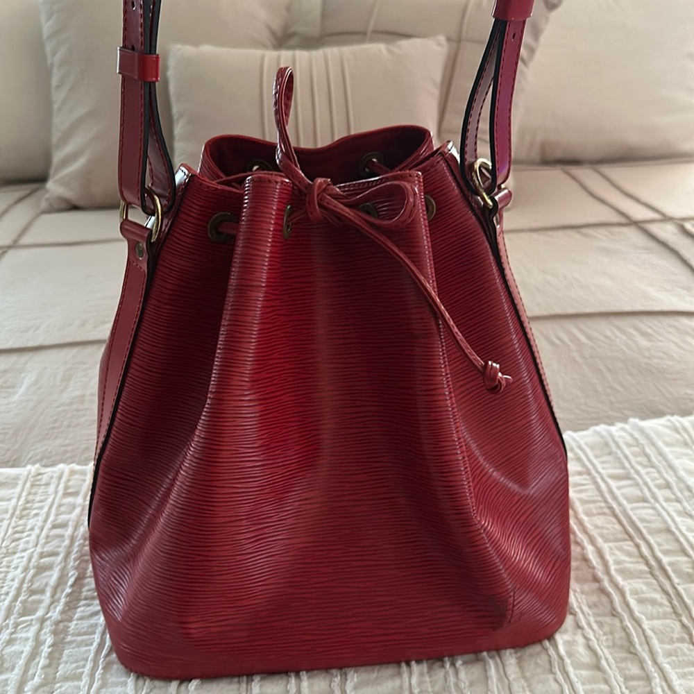 Louis Vuitton Epi Noe